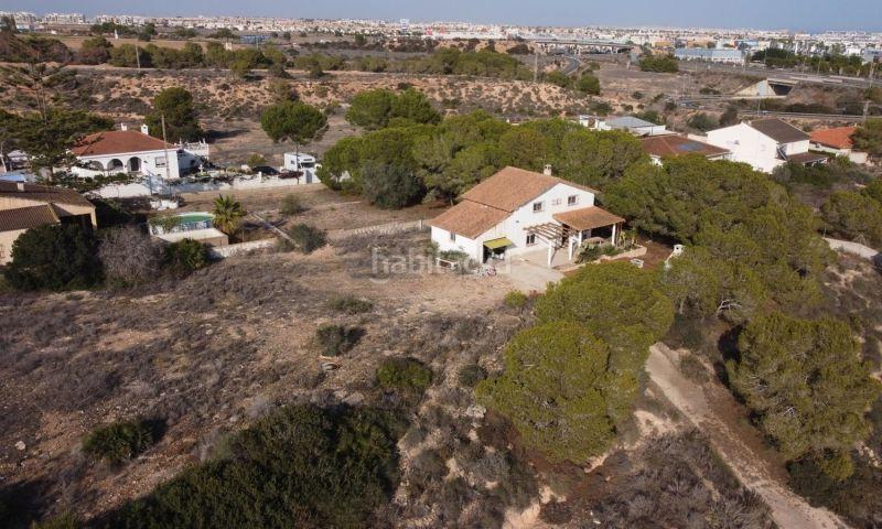 Foto 12ec6442-4c29-42de-8afa-344758700c1c. Casa en Lomas de Cabo Roig - Los Dolses Orihuela