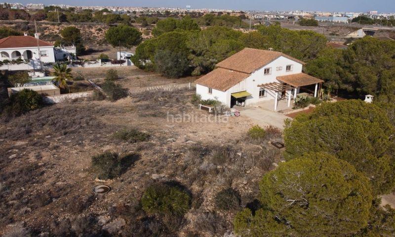 Foto d537e387-9cfb-4661-a35f-7d9dd4cf0f52. Casa en Lomas de Cabo Roig - Los Dolses Orihuela