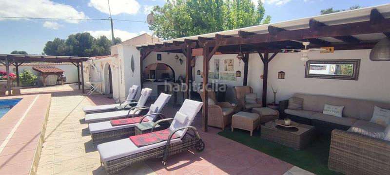 Foto e862c167-7f13-4cd3-99fa-46dc65a76e5b. Casa con parcheggio piscina in Sax