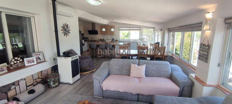 Foto 2956072c-318a-4901-ae33-2a9706b1b721. Maison avec parking piscine dans Sax