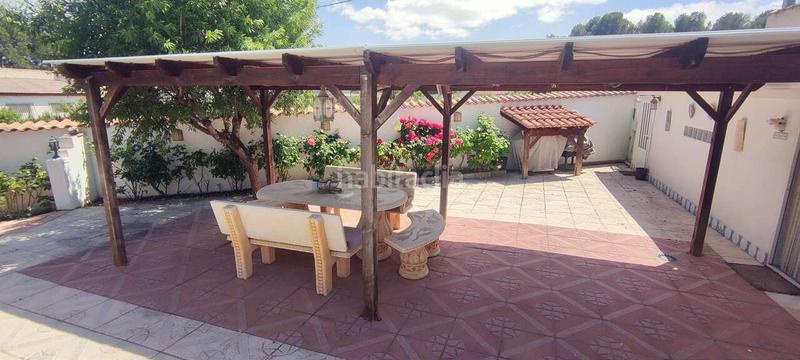 Foto acbd13e3-9f75-40f7-aba5-b25afb10de41. Maison avec parking piscine dans Sax