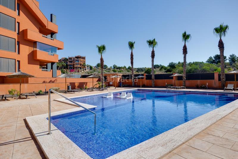 Foto 3f0f2f4c-1b4c-4529-81d1-9e20460f34ed. Apartamento en Villamartín-Las Filipinas Orihuela