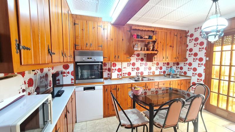 Foto 5edcfff9-b387-4c98-a812-a20cfd04ab53. Casa a schiera con parcheggio in Centro Elda