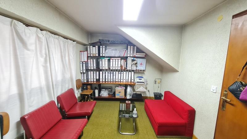 Foto 60c4e135-c46d-4326-bd66-515d0a3f8128. Casa a schiera con parcheggio in Centro Elda