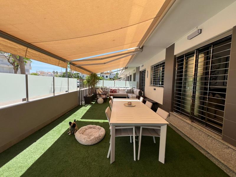 Foto c083b223-06d2-4fc5-b6dc-aa77623e8285. Casa in Pueblo Latino Pilar de la Horadada