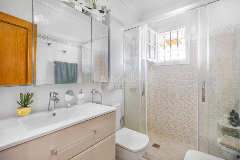 Foto 5cbbb829-2dc6-42f9-83de-e465f8fe805f. Casa adosada en Zona los Frutales Torrevieja