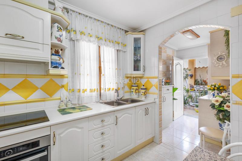 Foto a27f063d-684f-4d74-95f1-594f6a4a3b90. Casa adossada a Zona los Frutales Torrevieja