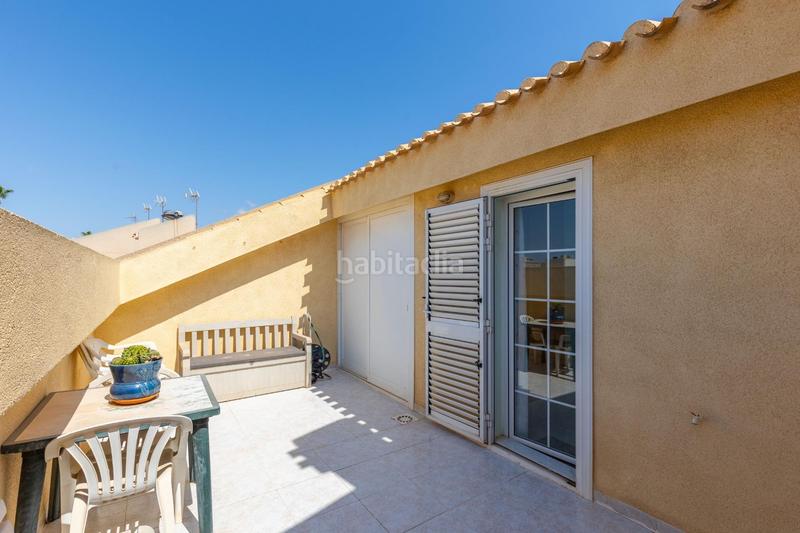 Foto a87e3f83-d9d5-4bf0-b838-400cd9f51319. Casa adossada a Zona los Frutales Torrevieja