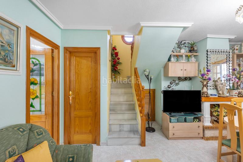 Foto d279ec3c-43b9-4221-8c07-8c0f1929022b. Casa adossada a Zona los Frutales Torrevieja