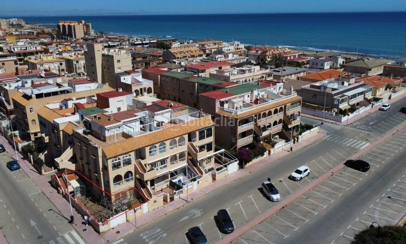 Foto d80b95bd-21df-43e4-867f-b8d33b4ccb5a. Casa en Los Europeos Torrevieja