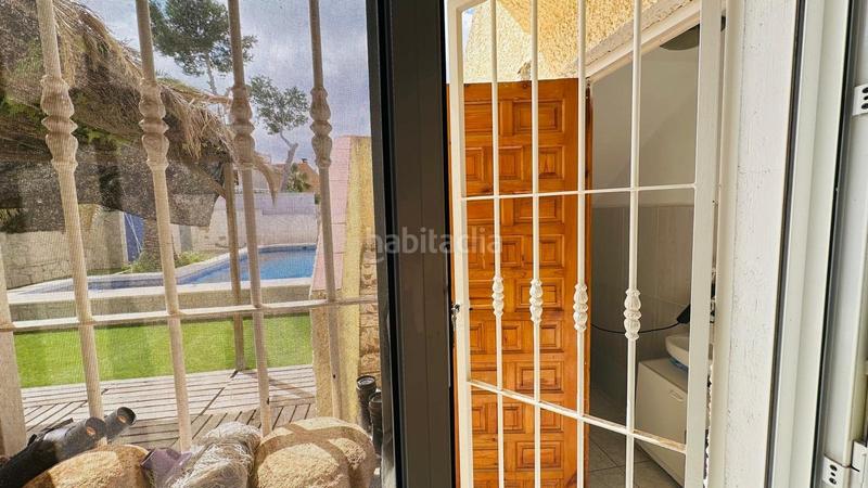 Foto 118b7047-0497-4924-89ca-2e33a9ce9e65. Casa adossada amb piscina a Los Balcones y los Altos Orihuela