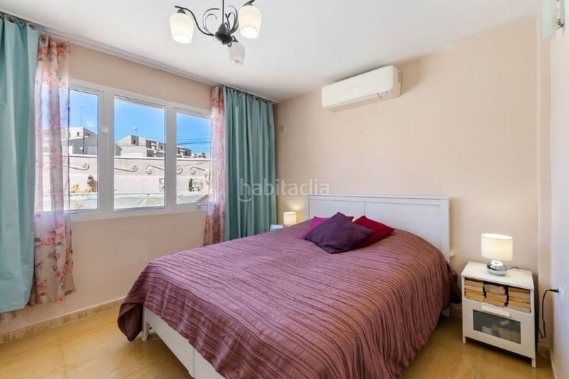 Foto 99d5c421-8856-495b-8364-46e6c455e524. Semi detached house with pool in Parque de las Naciones Torrevieja