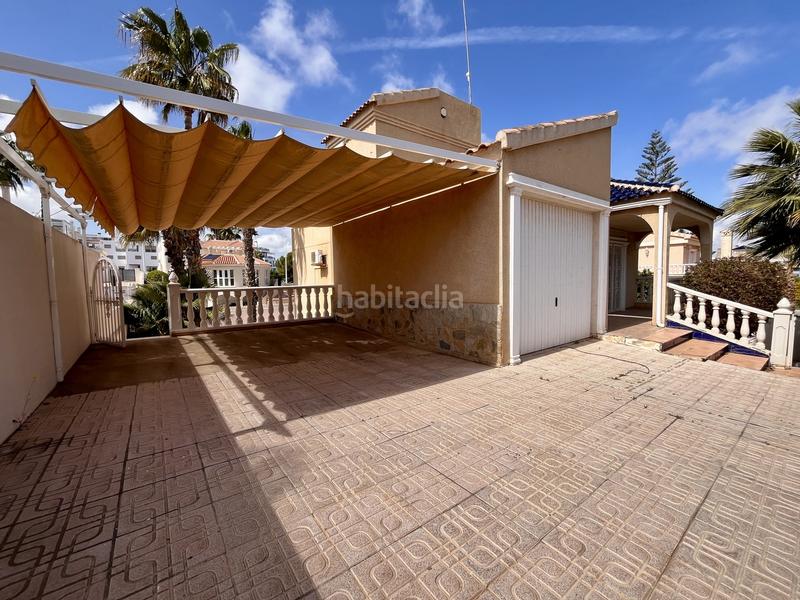 Foto 5bafd337-2d14-492d-9201-da94e74df16d. Haus mit parking in La Zenia Orihuela