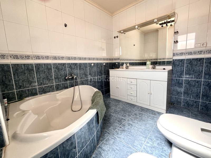 Foto 72519787-37b2-409a-b336-fdd137de4604. Haus mit parking in La Zenia Orihuela