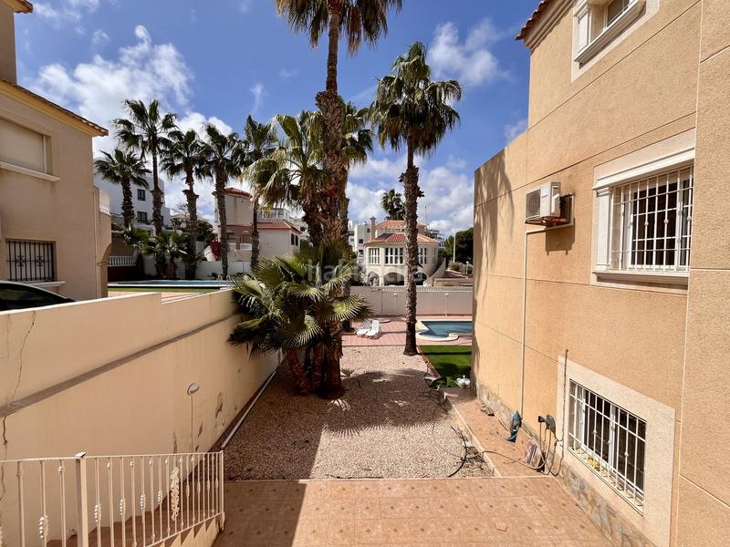 Foto 9362c06c-322d-414f-b08e-34575249b1bc. Haus mit parking in La Zenia Orihuela