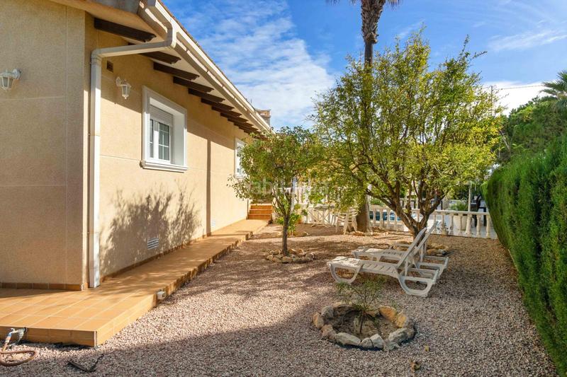 Foto 2e5220e3-95aa-46f8-b9ca-f6d789726f86. Haus mit pool in Cabo Roig Orihuela