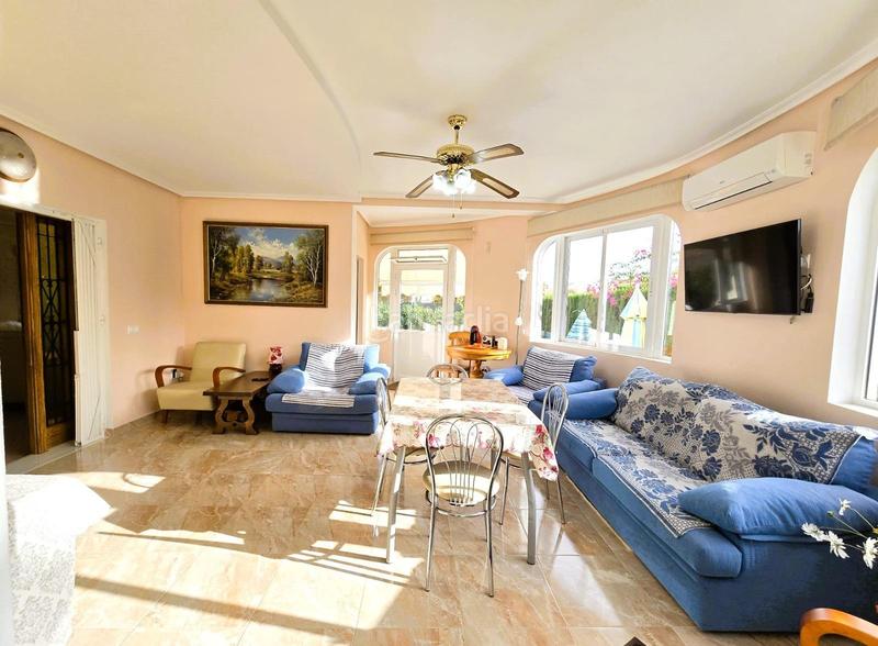 Foto 1311fce7-2c25-4abb-a917-63c3e7f6404e. Casa amb piscina a Playa Flamenca Orihuela