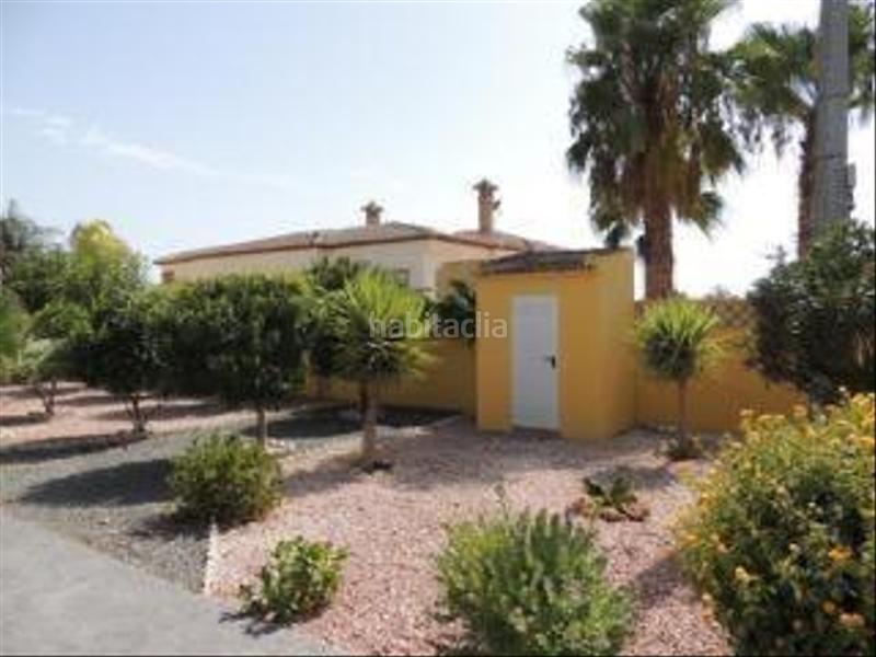 Foto d9e637a3-6f4d-4903-9f78-ea5793affb39. Haus mit pool in Catral