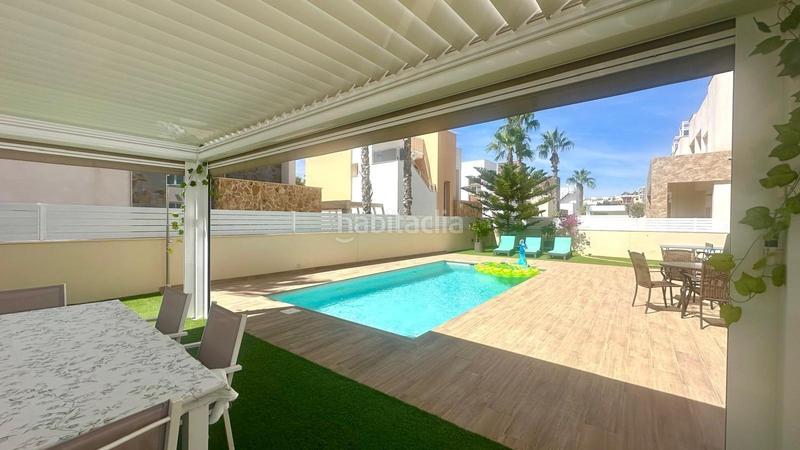 Foto b6f9be9e-0bfe-4be7-aab8-e81edae37d3f. Casa en Zona los Frutales Torrevieja