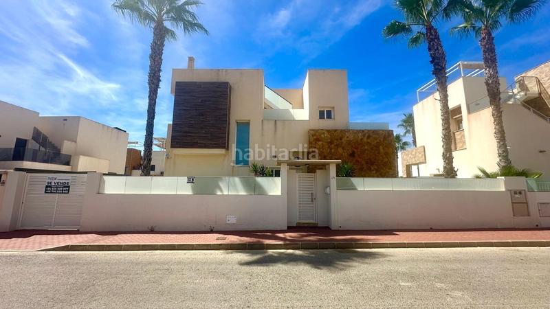 Foto f403354e-97e2-42fa-ac67-9e7b2eeb6c78. Casa en Zona los Frutales Torrevieja