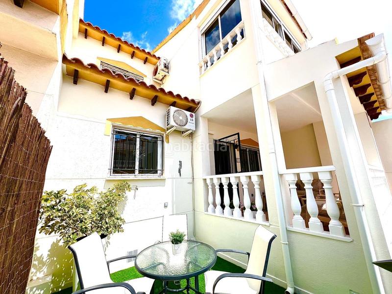 Foto 86b30693-9280-424f-8afb-9b36c1f3a8a9. Maison jumelée dans Los Balcones y los Altos Orihuela