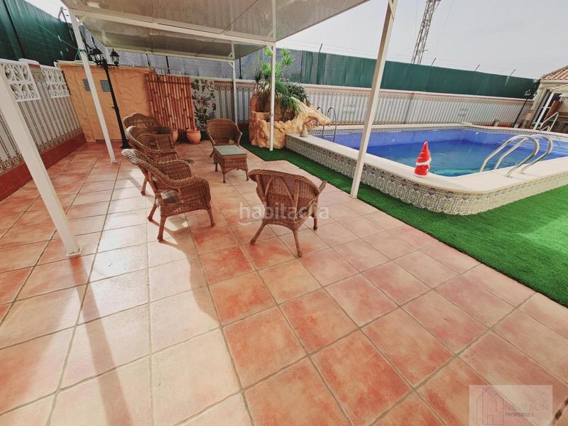 Foto 911b2d23-6372-47f8-826d-e8d34140e4f3. Casa amb piscina a Zona Carrefour - Urbanizaciones Torrevieja