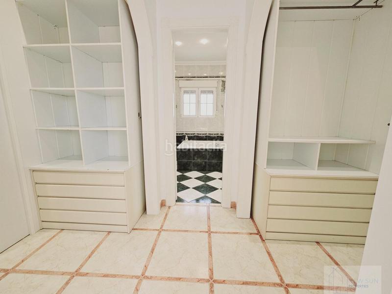 Foto 5ac9ea20-acd8-4921-b242-6f9912469cd9. Haus mit pool in Zona Carrefour - Urbanizaciones Torrevieja