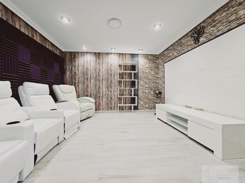 Foto 390e3987-34cd-447b-97c6-bfee52ec5efd. House with pool in Zona Carrefour - Urbanizaciones Torrevieja