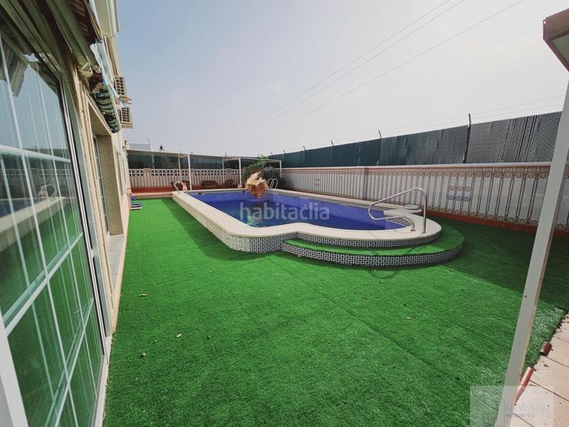 Foto a7bff9f0-561a-4430-9ea2-1c1d8b997c0d. House with pool in Zona Carrefour - Urbanizaciones Torrevieja