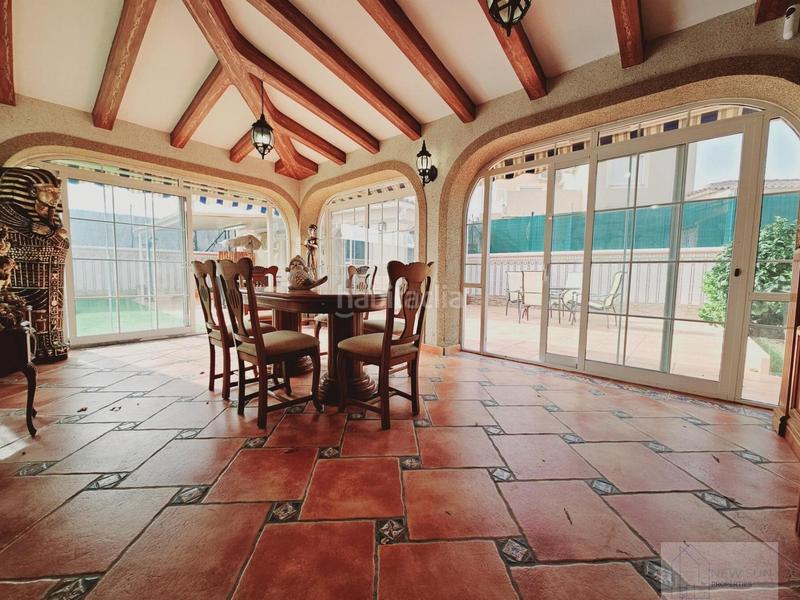 Foto f48378e1-4f86-4401-a205-ee5783bf300d. House with pool in Zona Carrefour - Urbanizaciones Torrevieja