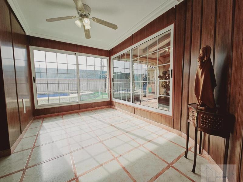 Foto fde5323f-5fff-488d-9a60-6633a282ea0b. House with pool in Zona Carrefour - Urbanizaciones Torrevieja