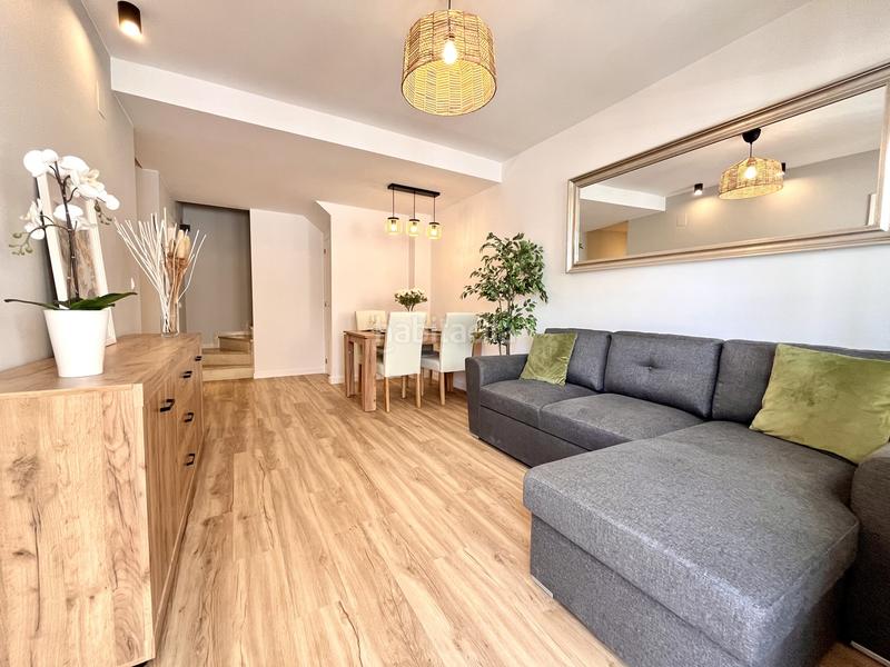 Foto 5e52f308-2306-48ed-af3d-b203a77cdaec. Casa adossada a Playa Flamenca Orihuela