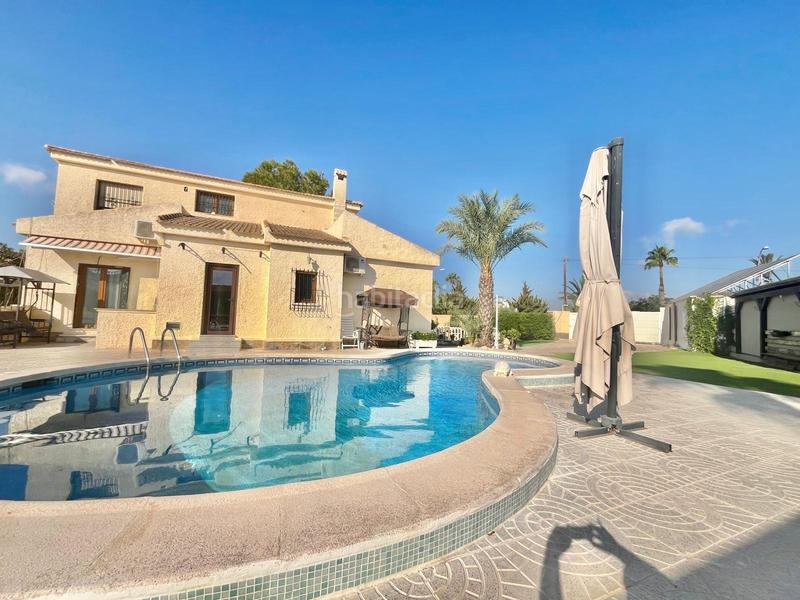 Foto 64662597-3476-419b-b19b-af4195ec2222. Haus in Zona Carrefour - Urbanizaciones Torrevieja