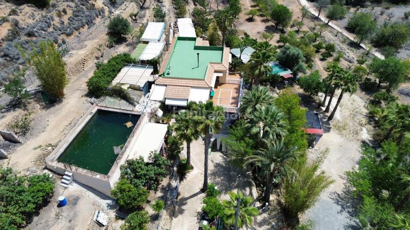 Foto 3b7d97eb-9df7-4f72-9dac-cf786c88e716. Country house with parking in La Nucia Pueblo Nucia (la)