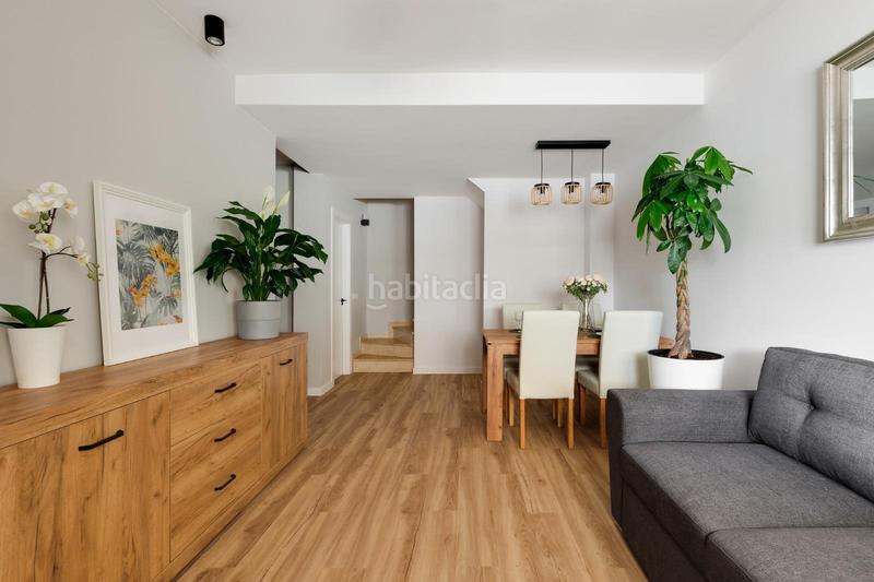 Foto b2f60ef7-f9f9-4841-944f-4f435ee51978. Maison jumelée dans La Florida Orihuela