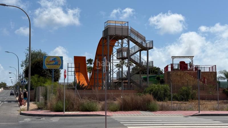 Foto ea3a09ed-79e4-40f9-881a-0bfddb943ac0. Casa in Zona Carrefour - Urbanizaciones Torrevieja