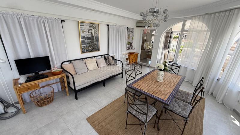 Foto eb557602-b287-42b9-964d-1a94c3792e28. Casa in Zona Carrefour - Urbanizaciones Torrevieja