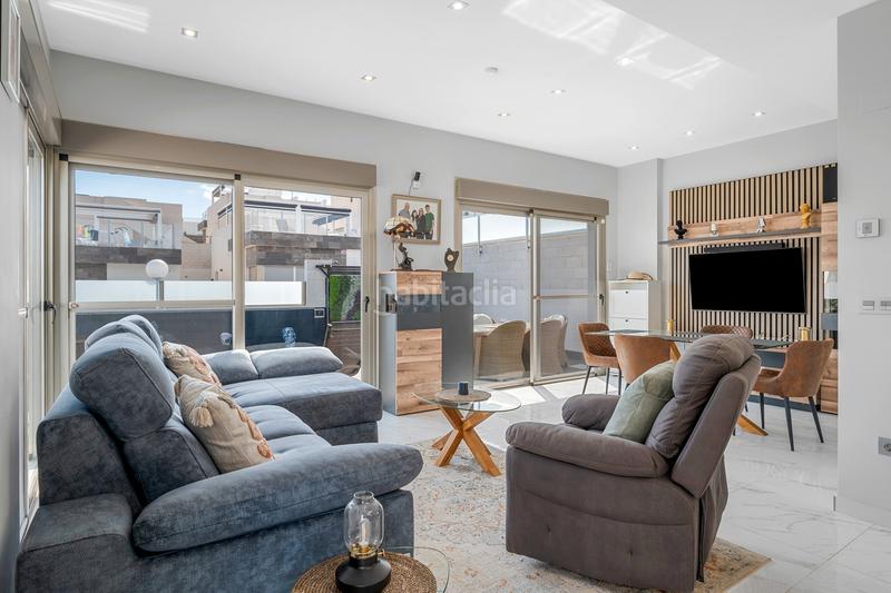 Foto 065e7eb1-7b28-4a30-b087-4149e3aa68e9. Casa en Los Almendros Orihuela