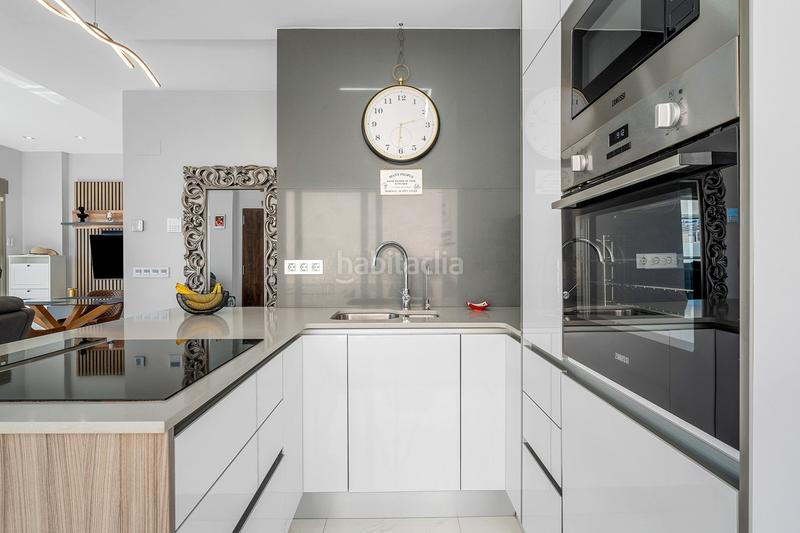 Foto 76102900-f2f4-4680-88d0-9064d8c287e2. House in Los Almendros Orihuela