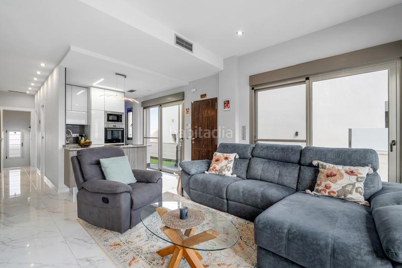 Foto 935dff41-d9b3-4d16-abdc-a91af8e5ae4b. House in Los Almendros Orihuela