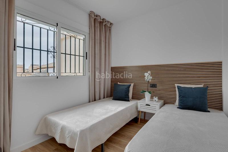 Foto 566e95aa-4516-4068-a892-b501779ed0ae. Zweistöckige wohnung in Los Balcones y los Altos Orihuela