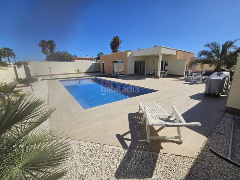 Foto d227d13b-bea2-4a0c-9dbb-55e7e1077d1e. Casa a Parque de las Naciones Torrevieja