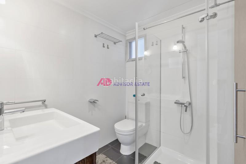 Foto e39ce6cf-5df8-45cb-8ab4-2b8b3022ba24. Àtic a Playa de San Juan Alicante