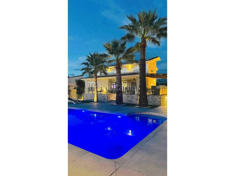 Foto ef99715c-676d-403f-a7cb-9b2477a76d50. Casa a Pueblo-Ubanizaciones Alfàs del Pi (l´)