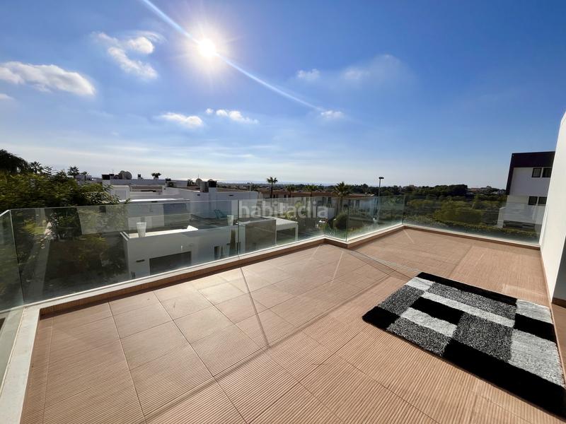 Foto fee84946-54a3-4f1c-a148-89856ecbc851. Casa amb aparcament a Lomas de Cabo Roig - Los Dolses Orihuela