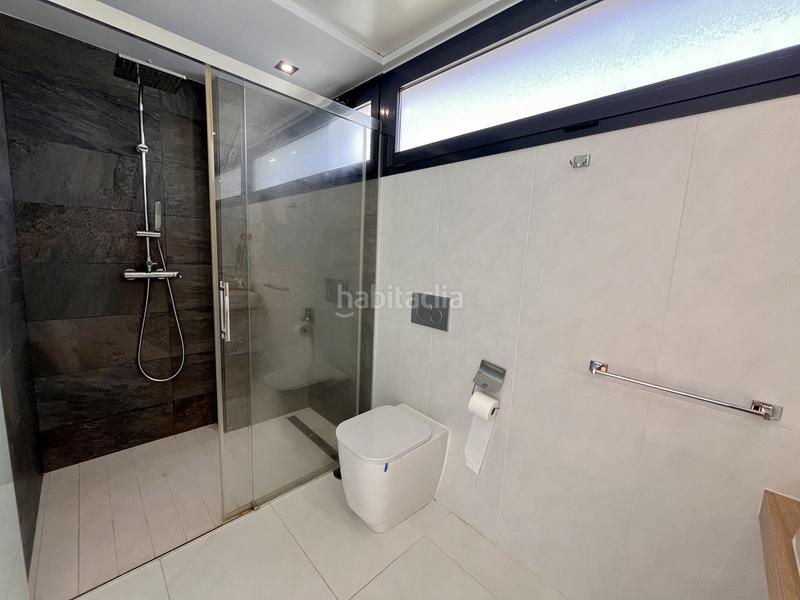 Foto 4b1e18fb-4f65-4984-adb4-6fd5b7ed6596. Maison avec parking dans Lomas de Cabo Roig - Los Dolses Orihuela