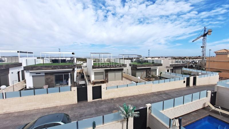 Foto c2f76482-af9b-4523-98f8-3a4fe107cd15. Casa amb aparcament piscina a Lomas de Cabo Roig - Los Dolses Orihuela