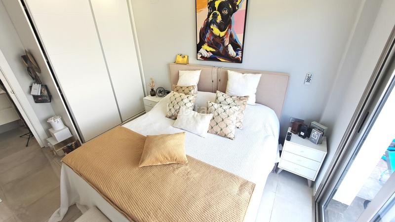 Foto 08bde890-fb70-4e3b-9f9a-80a576885e1a. Maison avec parking piscine dans Lomas de Cabo Roig - Los Dolses Orihuela