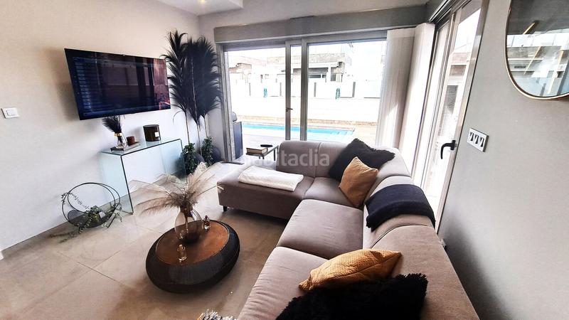 Foto b34194f0-d08f-4a26-90b1-4282dc033d1b. Maison avec parking piscine dans Lomas de Cabo Roig - Los Dolses Orihuela