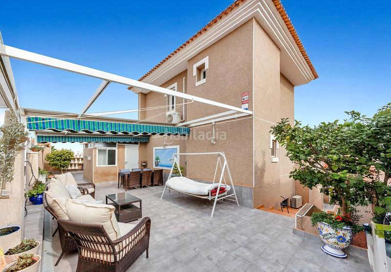Foto 7d1fd820-813c-4563-9f5c-573499f6b614. Maison avec piscine dans Los Balcones-Los Altos Torrevieja